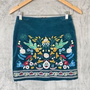 Simplee Apparel Skirt Size Medium Women's Green Corduroy Floral Embroidered Boho